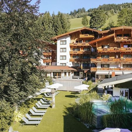 Hotel Die Sonne ซาลบาคฮินเทอร์เกลมม์ ภายนอก รูปภาพ