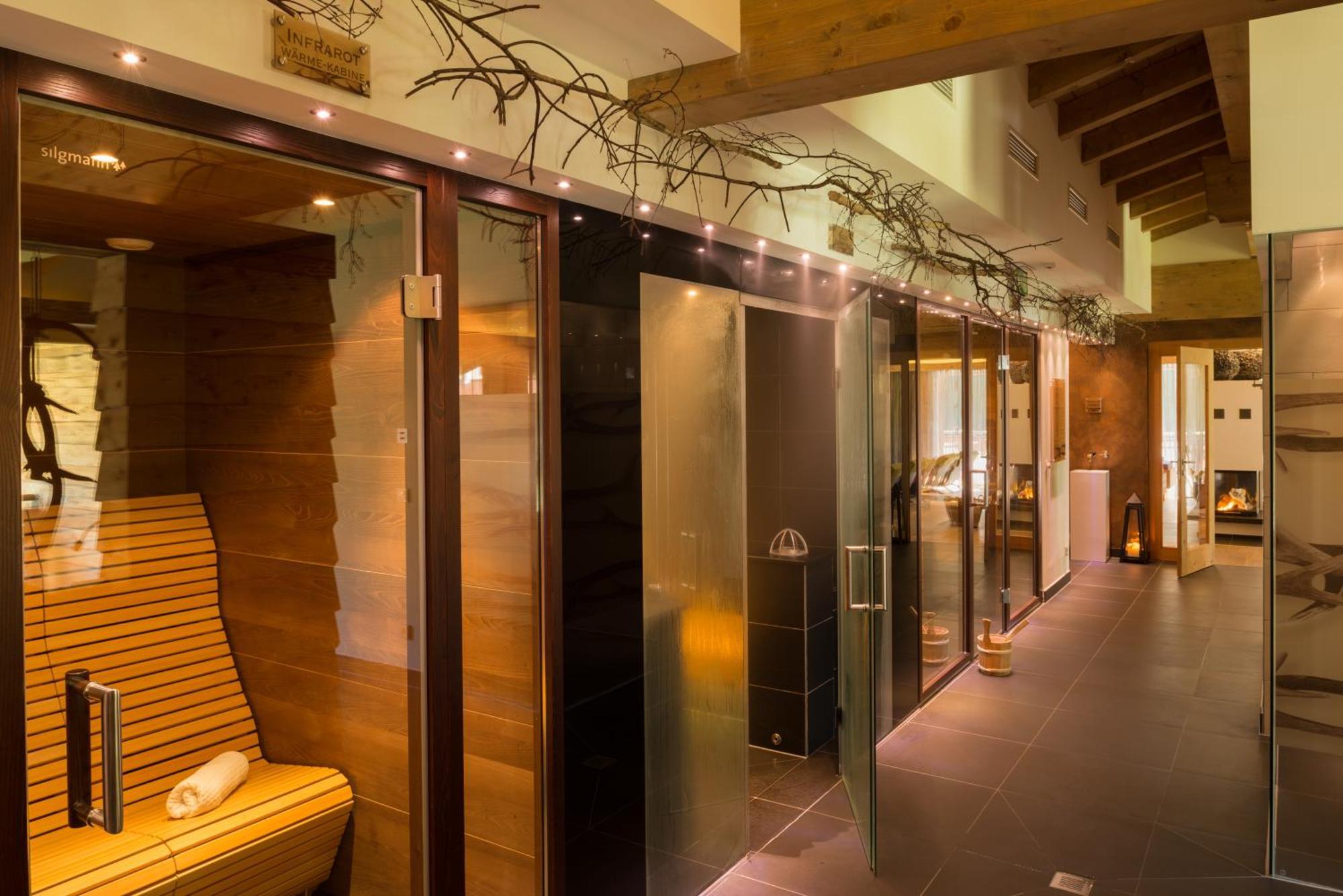 Hotel Die Sonne ซาลบาคฮินเทอร์เกลมม์ ภายนอก รูปภาพ