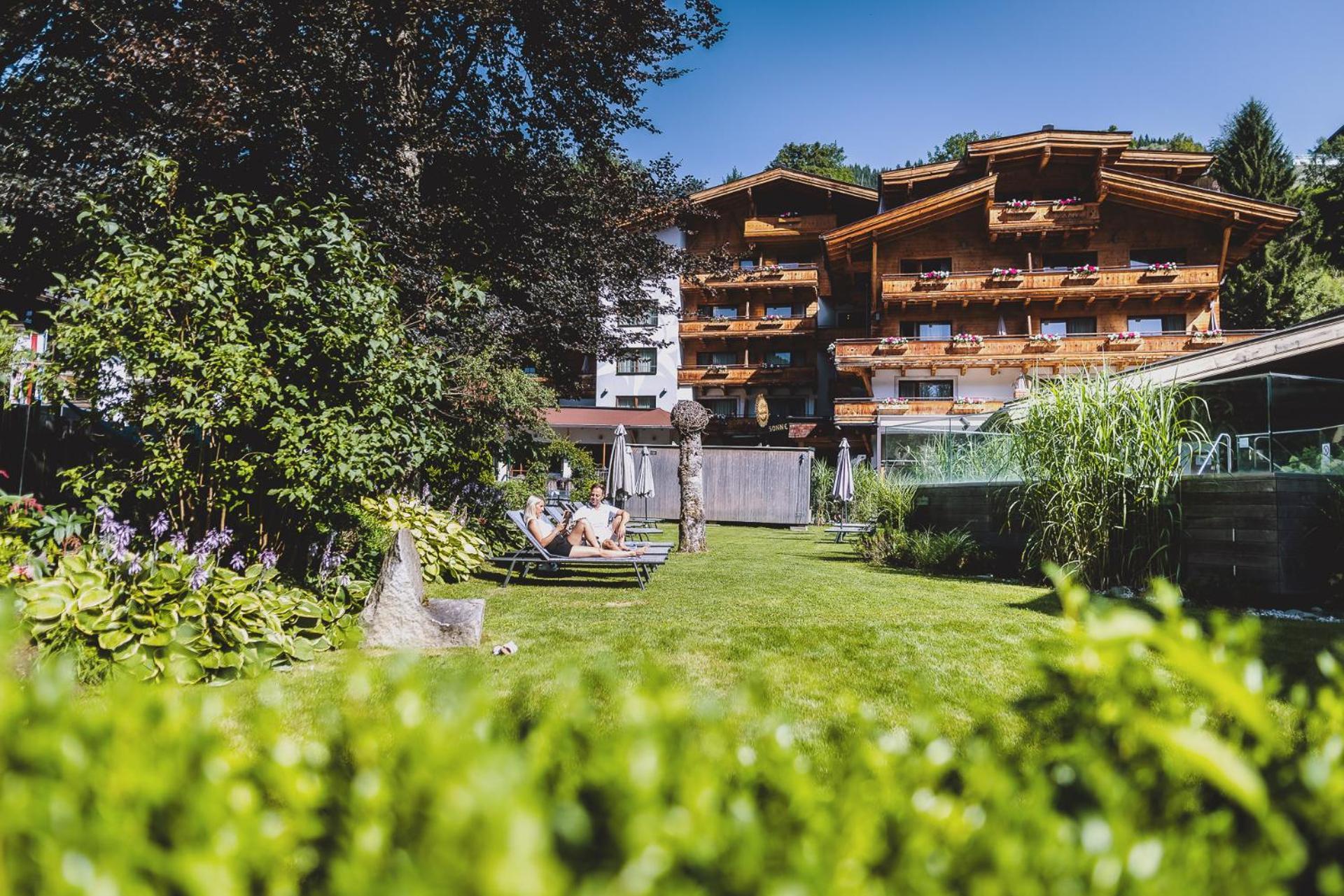 Hotel Die Sonne ซาลบาคฮินเทอร์เกลมม์ ภายนอก รูปภาพ