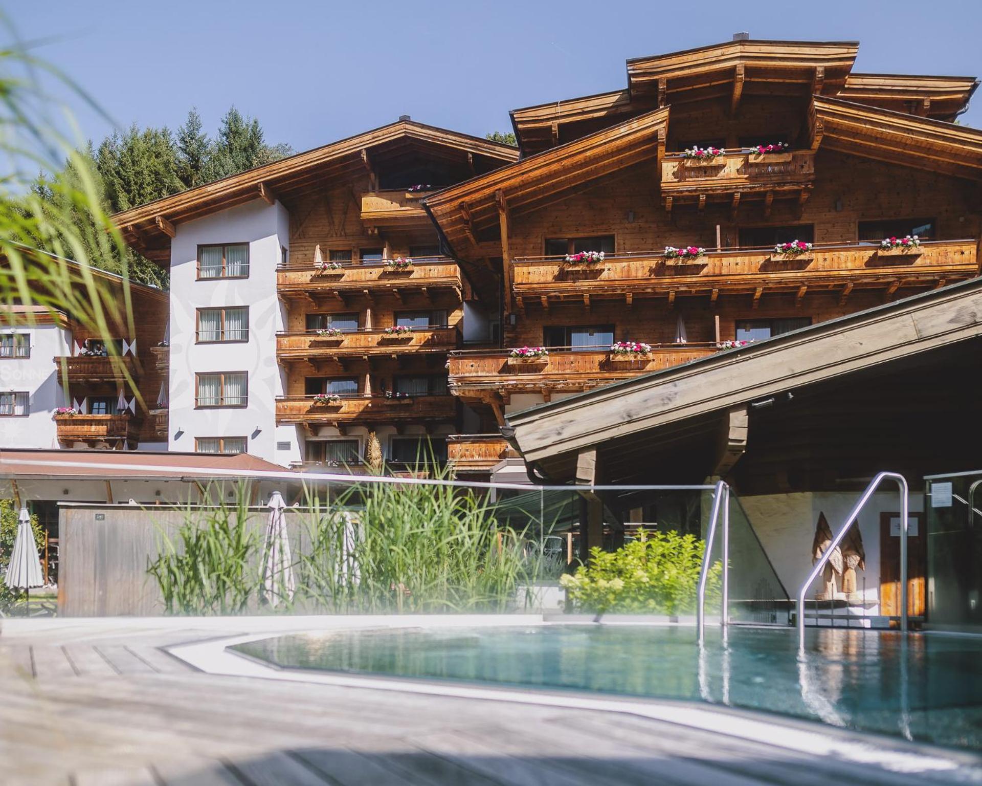 Hotel Die Sonne ซาลบาคฮินเทอร์เกลมม์ ภายนอก รูปภาพ
